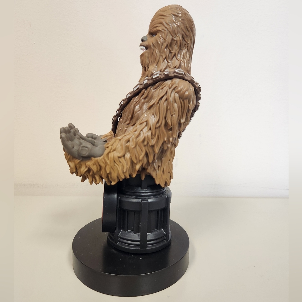 Chewbacca controller/phone holder - Picture 2 of 5